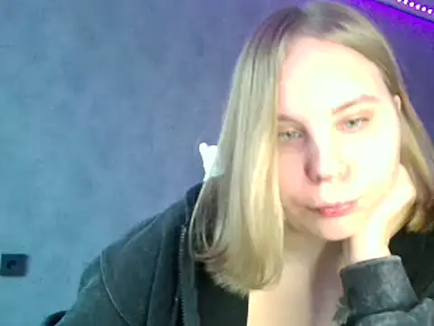 Snapshot of Thalia__Star chatting on 14, 1, 2025 Thalia  Star online show from 14, 1, 2025