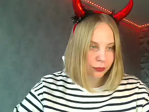 Snapshot of Thalia__Star chatting on 19, 1, 2025 Thalia  Star online show from 19, 1, 2025
