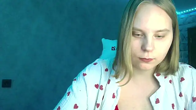 Snapshot of Thalia__Star chatting on 9, 2, 2025 Thalia  Star online show from 9, 2, 2025