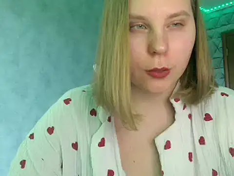 Snapshot of Thalia__Star chatting on 13, 3, 2025 Thalia  Star online show from 13, 3, 2025