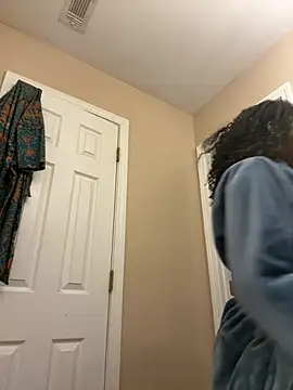 choclatepeaach online show from 15, 1, 2026