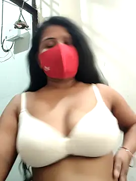 Snapshot of Dr_Chhaya chatting on 6, 4, 2026 Dr Chhaya online show from 6, 4, 2026