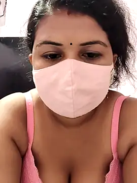 Snapshot of Dr_Chhaya chatting on 19, 6, 2026 Dr Chhaya online show from 19, 6, 2026