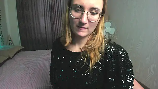 Miss Elsa  online show from 4, 12, 2024
