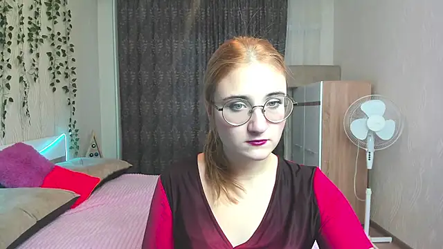 Miss Elsa  online show from 14, 12, 2024