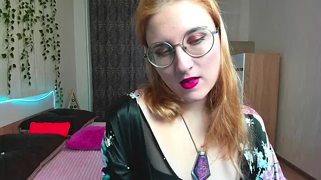 Miss Elsa  online show from 18, 12, 2024