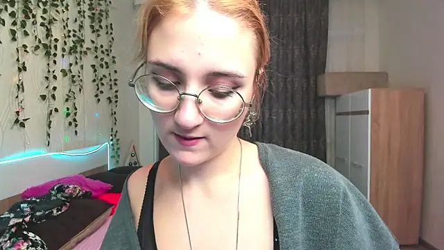 Miss Elsa  online show from 21, 12, 2024