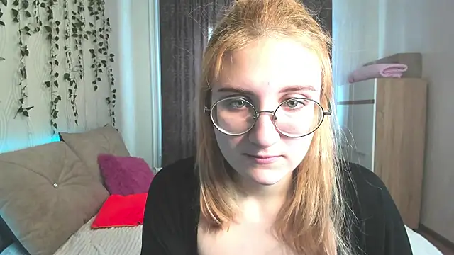 Miss Elsa  online show from 30, 1, 2025