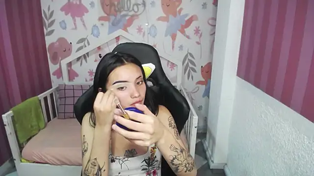 Snapshot of _Esther_Toro_b chatting on 3, 12, 2024 Esther Toro b online show from 3, 12, 2024