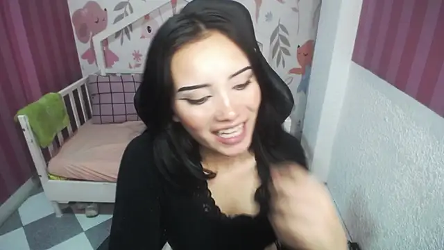 Snapshot of _Esther_Toro_b chatting on 4, 12, 2024 Esther Toro b online show from 4, 12, 2024