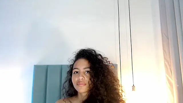 Snapshot of AntonellaHall_ chatting on 10, 1, 2025 AntonellaHall online show from 10, 1, 2025