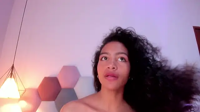 Snapshot of AntonellaHall_ chatting on 22, 1, 2025 AntonellaHall online show from 22, 1, 2025
