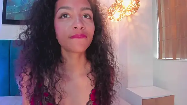 Snapshot of AntonellaHall_ chatting on 4, 3, 2025 AntonellaHall online show from 4, 3, 2025
