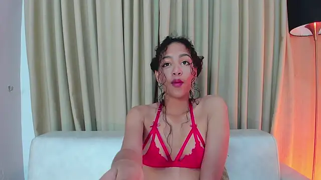 Snapshot of AntonellaHall_ chatting on 6, 3, 2025 AntonellaHall online show from 6, 3, 2025