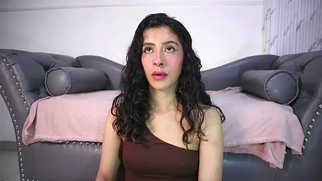 Alyssa jones online show from 12, 6, 2026