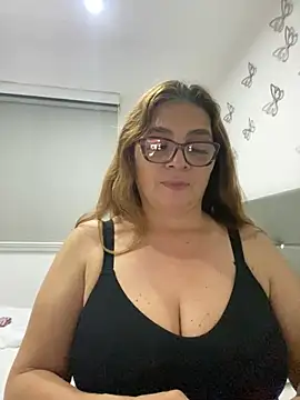 AntonellaAlondra4 online show from 19, 12, 2024