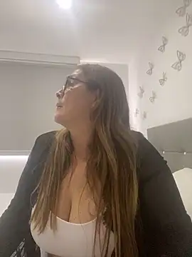 AntonellaAlondra4 online show from 26, 12, 2024
