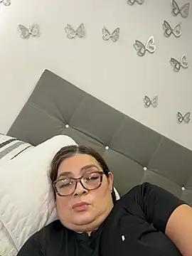 AntonellaAlondra4 online show from 30, 4, 2026