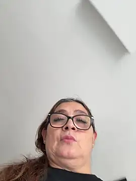 AntonellaAlondra4 online show from 26, 5, 2026