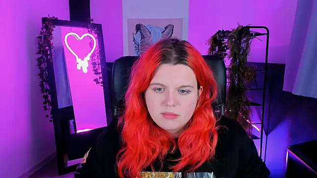 Snapshot of NielletaBlossom chatting on 7, 2, 2025 NielletaBlossom online show from 7, 2, 2025