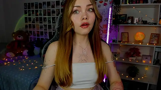 Snapshot of AkiraKatsu chatting on 24, 9, 2025 AkiraKatsu online show from 24, 9, 2025