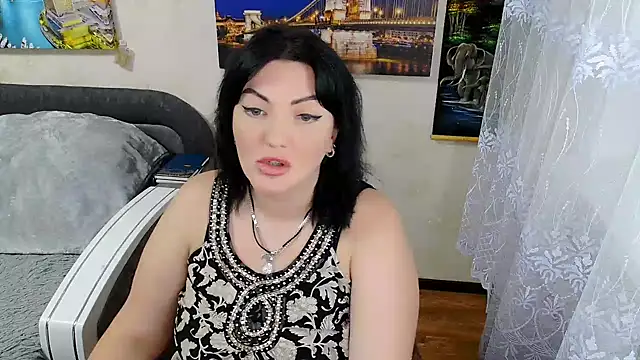 Snapshot of Lady_Boom_Wild_ chatting on 28, 10, 2025 Lady Boom Wild  online show from 28, 10, 2025