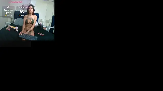 Snapshot of IssabellaJones chatting on 22, 11, 2025 IssabellaJones online show from 22, 11, 2025