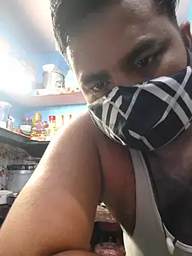 Snapshot of bobbyronak chatting on 15, 4, 2026 bobbyronak online show from 15, 4, 2026