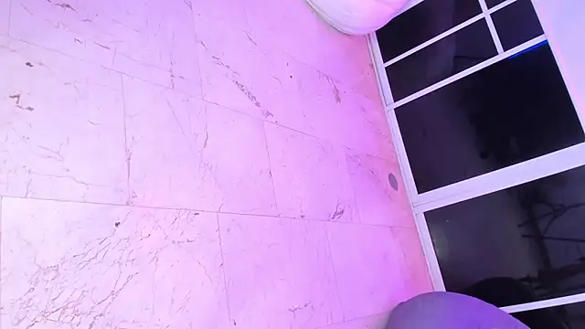 Snapshot of GEANNAROSE chatting on 28, 12, 2024 GEANNAROSE online show from 28, 12, 2024