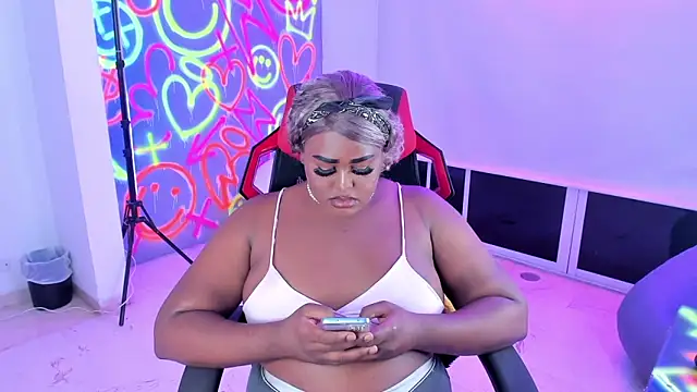 Snapshot of GEANNAROSE chatting on 15, 1, 2025 GEANNAROSE online show from 15, 1, 2025