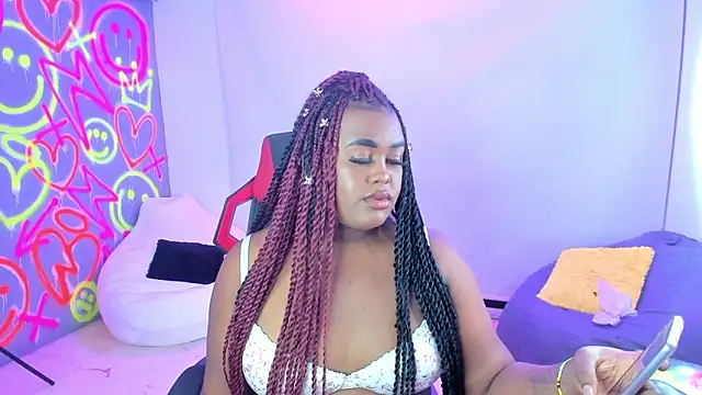 Snapshot of GEANNAROSE chatting on 1, 2, 2025 GEANNAROSE online show from 1, 2, 2025