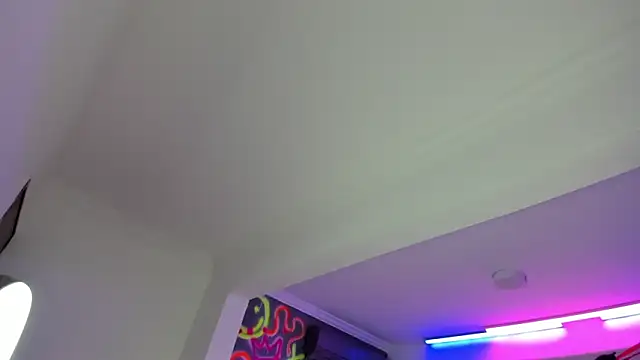 Snapshot of GEANNAROSE chatting on 21, 2, 2025 GEANNAROSE online show from 21, 2, 2025