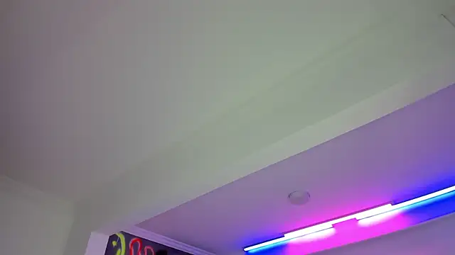 Snapshot of GEANNAROSE chatting on 26, 2, 2025 GEANNAROSE online show from 26, 2, 2025