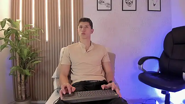 Snapshot of Dorianmistery2322_ chatting on 3, 2, 2026 Dorianmistery2322 online show from 3, 2, 2026