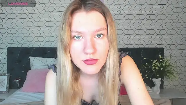Mariel Brown online show from 7, 1, 2025