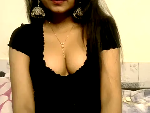 Sanjana Gupta online show from 2, 2, 2025