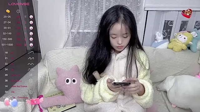 Mia-6688 online show from 8, 1, 2025