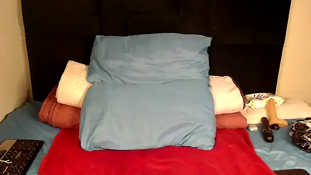 Busty-Londie online show from 28, 11, 2025