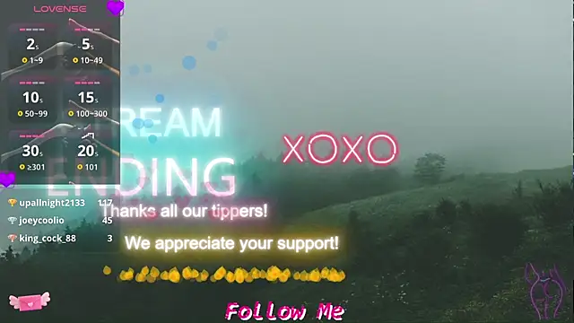 Snapshot of QueenYsuRey chatting on 22, 10, 2025 QueenYsuRey online show from 22, 10, 2025