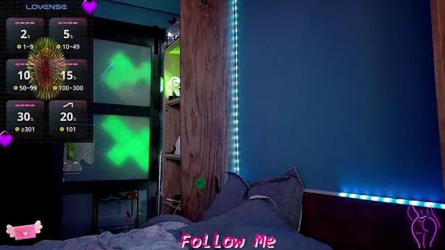 Snapshot of QueenYsuRey chatting on 20, 11, 2025 QueenYsuRey online show from 20, 11, 2025