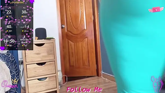 Snapshot of QueenYsuRey chatting on 16, 1, 2026 QueenYsuRey online show from 16, 1, 2026