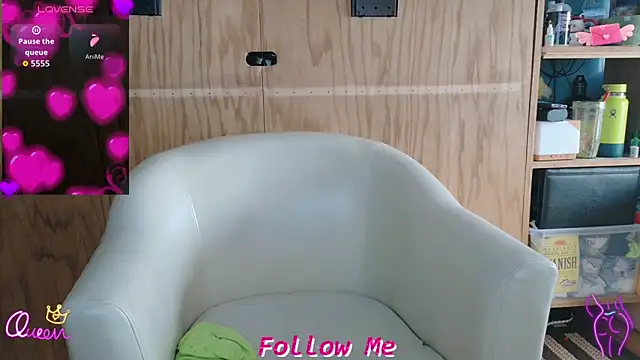 Snapshot of QueenYsuRey chatting on 26, 2, 2026 QueenYsuRey online show from 26, 2, 2026