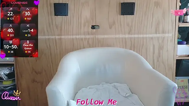 QueenYsuRey online show from 14, 4, 2026