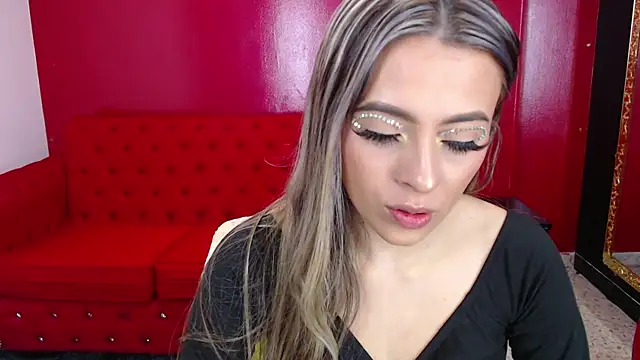 miacarperr1 online show from 13, 1, 2025