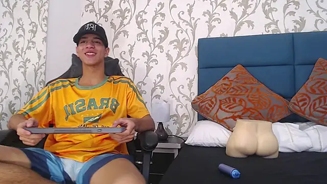 Tyler Rodriguez online show from 11, 2, 2025