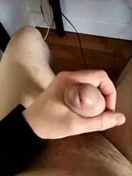 lovedoggy03 online show from 25, 3, 2026