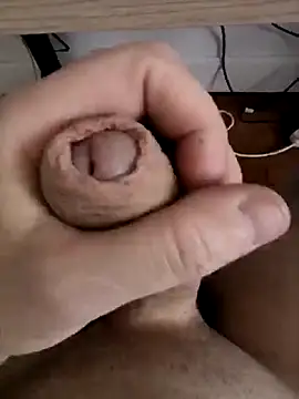 lovedoggy03 online show from 8, 6, 2026
