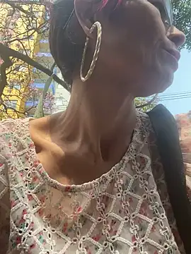 MireyaTorresGu online show from 21, 1, 2025