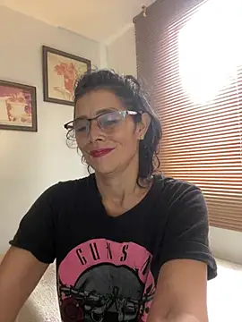 MireyaTorresGu online show from 17, 3, 2026