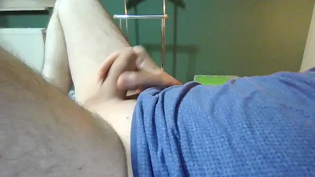 Snapshot of brtbrlss chatting on 16, 12, 2025 brtbrlss online show from 16, 12, 2025